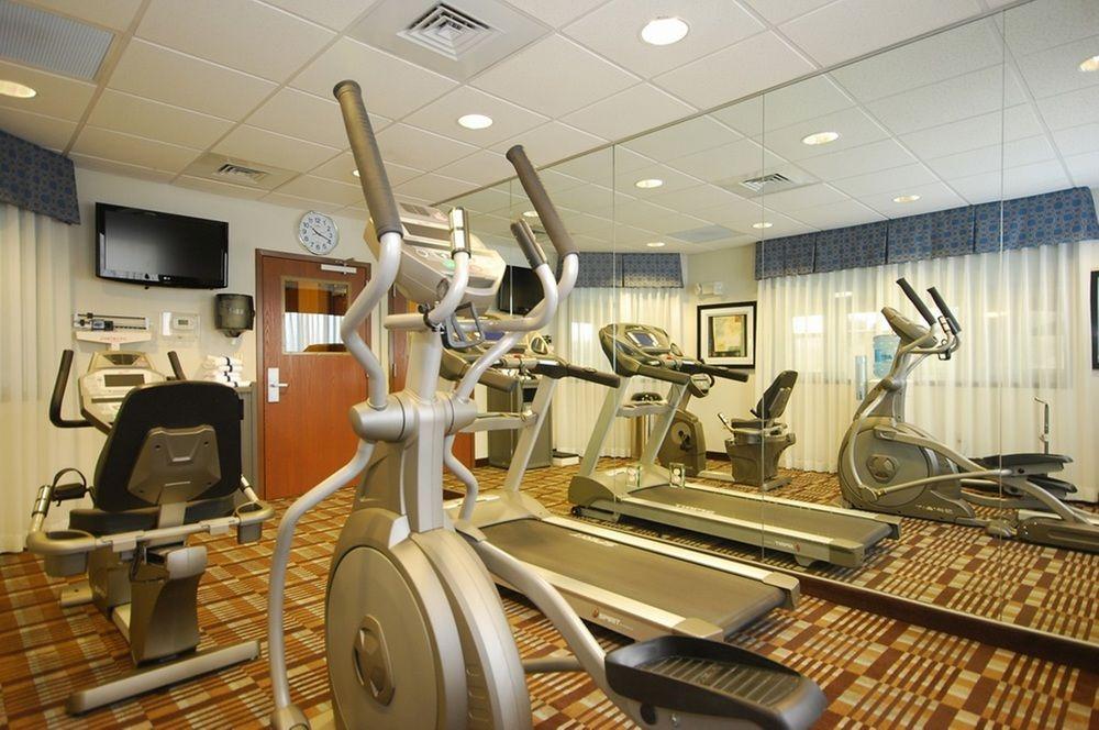 Holiday Inn Express And Suites Kittanning, An Ihg Hotel Екстер'єр фото
