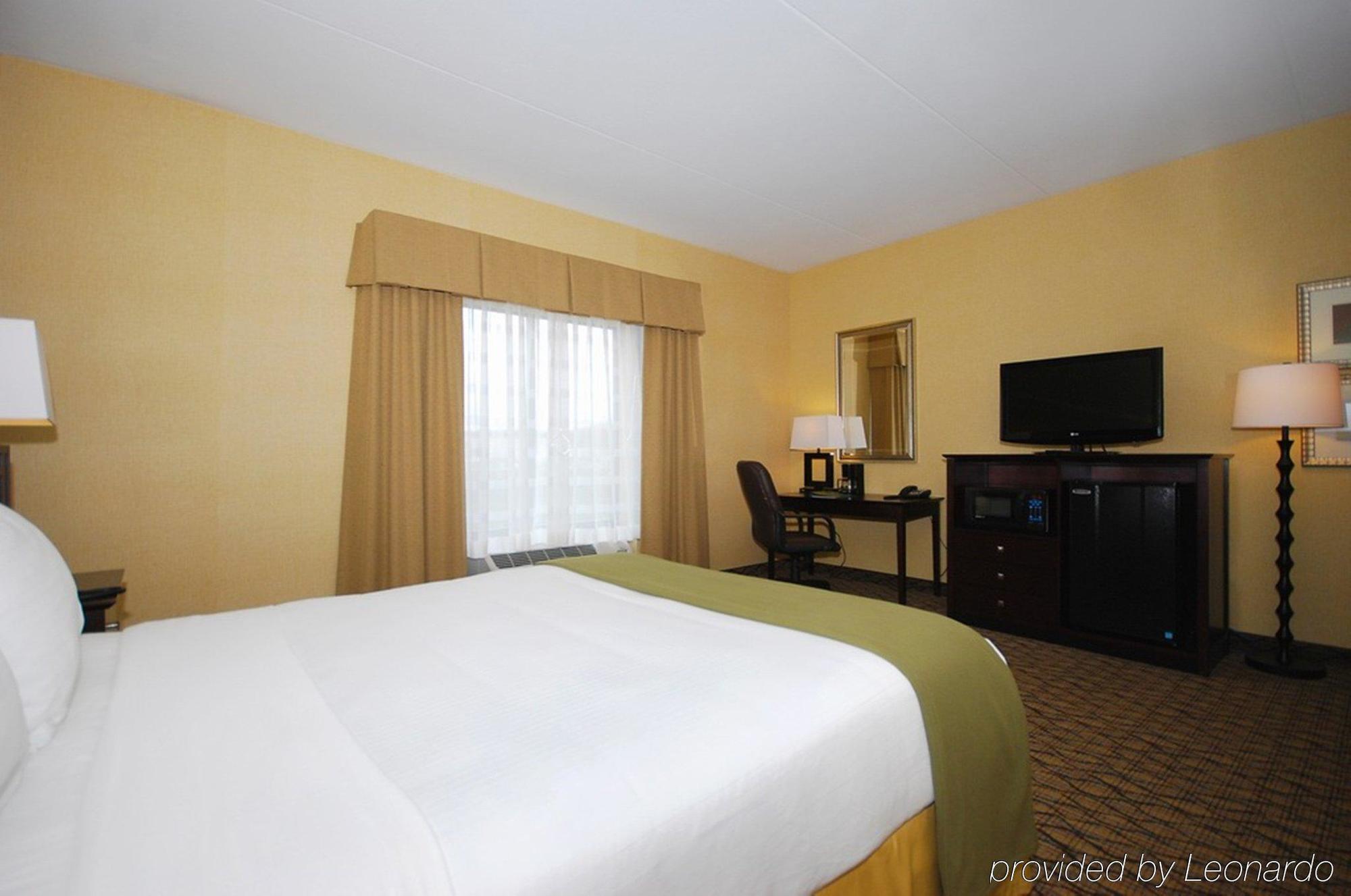 Holiday Inn Express And Suites Kittanning, An Ihg Hotel Екстер'єр фото