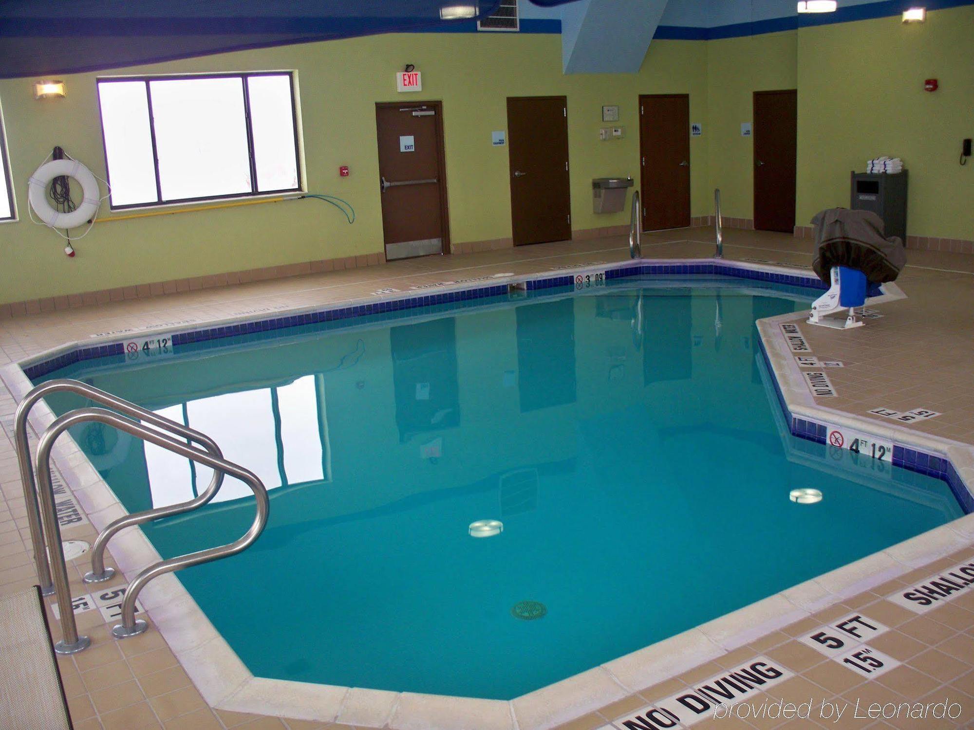 Holiday Inn Express And Suites Kittanning, An Ihg Hotel Екстер'єр фото