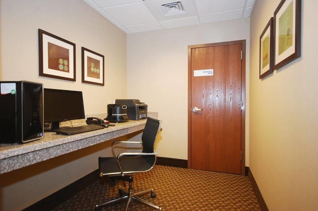 Holiday Inn Express And Suites Kittanning, An Ihg Hotel Екстер'єр фото